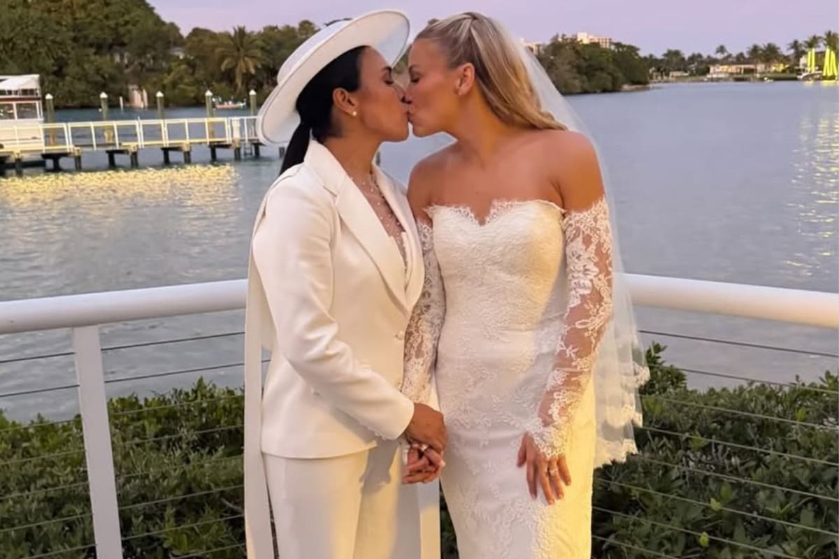 O melhor jogador de futebol do mundo casou-se com o ex-jogador americano Kerry Lawrence na Flórida