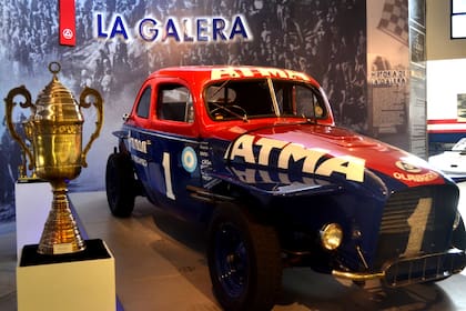 La Galera. El emblema del Museo de los Gringos de Olavarría; con esta coupé Ford ganaron 42 carreras y 4 campeonatos de TC