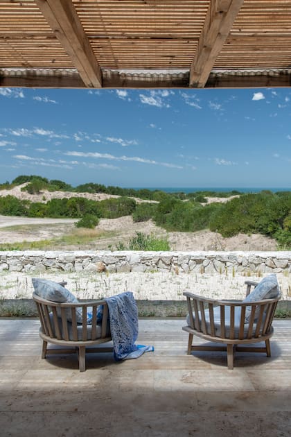 La galería que da al mar, la más ventosa y que se disfruta más por la mañana.