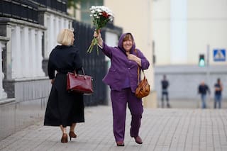 Citan a declarar a la Nobel Svetlana Alexiévich: "No me siento culpable"