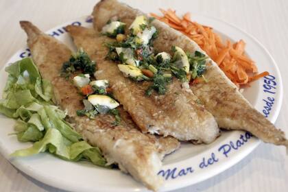 La gastronomía de mar es uno de los hits de la ciudad. Gentileza Emtur