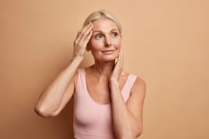 La gelatina, el secreto para mejorar la elasticidad de la piel y lograr un cuello libre de arrugas