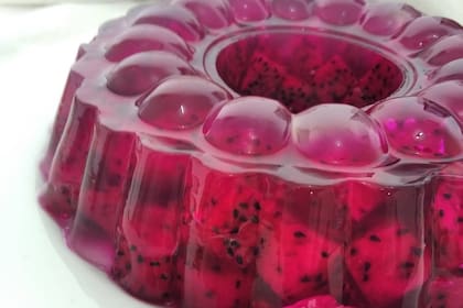 La gelatina es una de las opciones principales para consumir colágeno y adquirir los beneficios