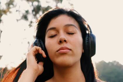 La generación Z es fanática de los auriculares