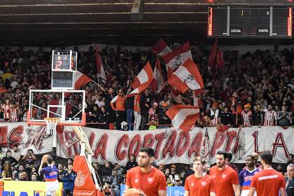 La gente de Instituto completó el Ángel Sandrín en su primer partido como local en una final en la historia; pese a la caída, no pierde la esperanza en el título de campeón.