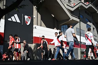 La millonaria multa en dólares que debe pagar River por un contrato incumplido