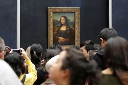 La Gioconda es una de las obras más vistas y fotografiadas del Museo Louvre