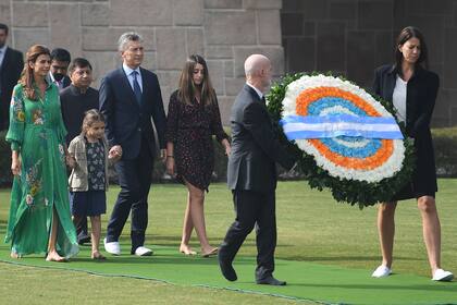 La familia presidencial rindió homenaje a Gandhi 