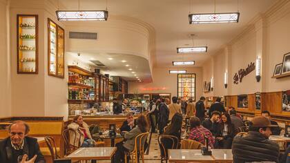 La Giralda, un agradable ambiente que recuperó el brillo de los años 30