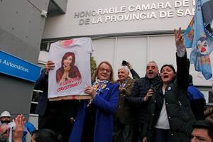 Las fuerzas políticas en el interior expresaron su repudio al ataque y su apoyo a Cristina Kirchner