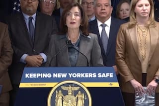 El plan de Hochul para frenar al ICE, la respuesta de Mamdani y más
