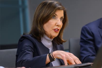 La gobernadora de Nueva York, Kathy Hochul, calificó el triunfo de los Knicks como "una barrida" y envió aliento para la final de la NBA