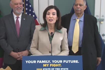 La gobernadora de Nueva York, Kathy Hochul, anunció la finalización de las obras de viviendas asequibles en Patchogue