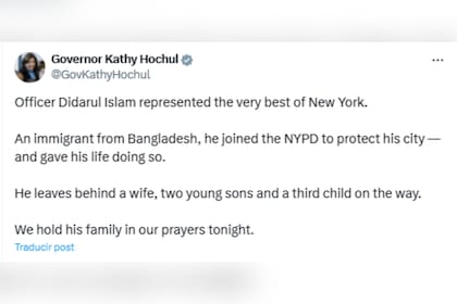 La gobernadora de Nueva York, Kathy Hochul, expresó sus condolencias a las familias de las víctimas