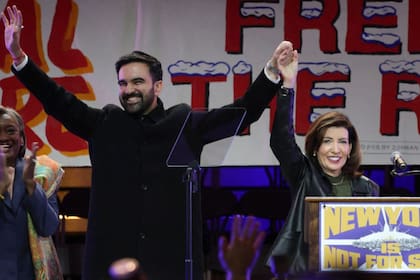 La gobernadora de Nueva York, Kathy Hochul, y el alcalde de la ciudad, Zohran Mamdani, se unieron para promover un programa para las familias neoyorquinas