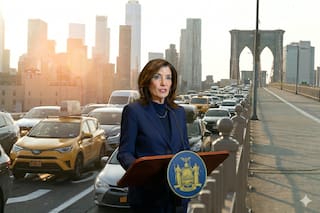 La disputa por los seguros de autos con Hochul que frenó el presupuesto de Nueva York