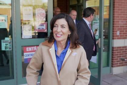 La gobernadora Kathy Hochul anunció una inversión millonaria para mejorar el sistema del agua en Nueva York