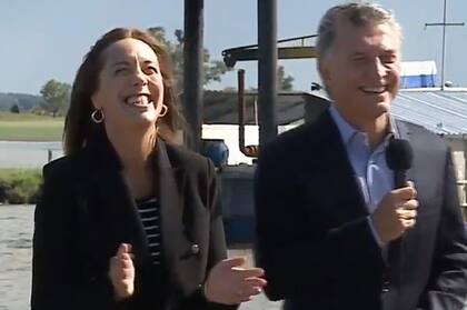 Vidal y Macri, sonrientes durante un acto