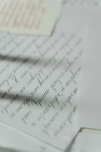 La grafología entiende que quienes escriben con inclinación hacia la derecha tienden a ser personas amables y seguras de sí mismas