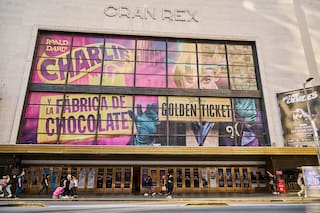 Dos elementos clave de los teatros se convirtieron en espacios de pelea y de egos en plena carrera por atraer público