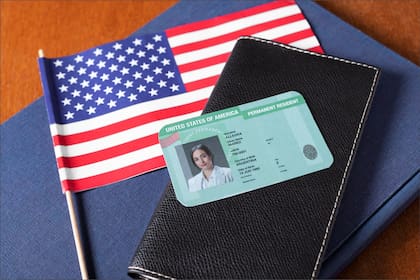 La green card debe renovarse cada 10 años en Estados Unidos