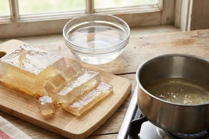 La gelatina sin sabor es fundamental para combatir las arrugas en el cuello