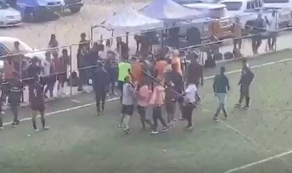 La gresca por la cual terminaron detenidos los dos DT argentinos en Venezuela