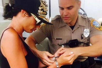 ¡Marche presa! La griega y una detención que no fue...