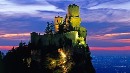 La Guaita o Rocca Maggiore es un fuerte militar anterior al siglo XI que se encuentra en el país