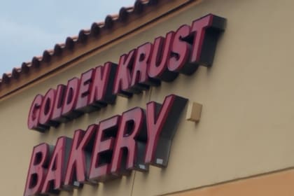 La hamburguesa de carne en Golden Krust cuesta hoy US$3,75