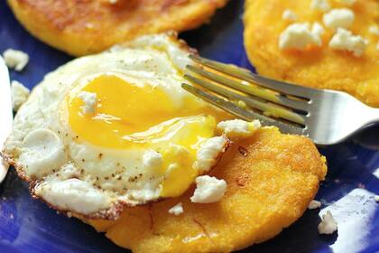 La harina precocida es uno de los ingredientes básicos de la arepa