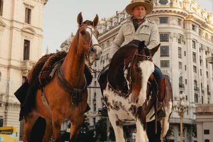 La hazaña no solo posicionó al Caballo Criollo como símbolo de la Argentina, sino que la raza fue reconocida por instituciones científicas, militares y ecuestres de todo el mundo como una de las más resistentes y nobles