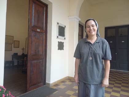 La hermana Cecilia rescata la fructífera sociedad del Cura Gaucho con la beata Catalina, fundadora de Las Esclavas.