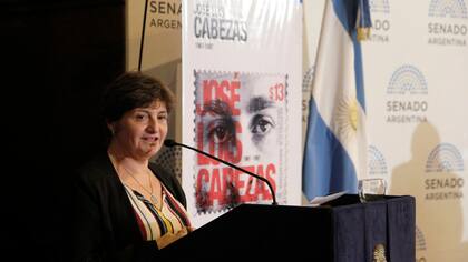 La hermana de José Luis Cabezas durante la presentación.
