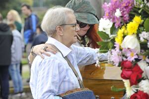 Sus restos ya descansan en el Cementerio de la Chacarita