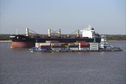 La Hidrovía moviliza el 82% de los despachos de exportación argentinos de granos, harinas y aceites de la Argentina