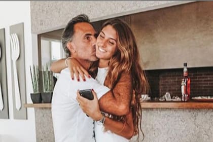 Diego Latorre y su hija Lola