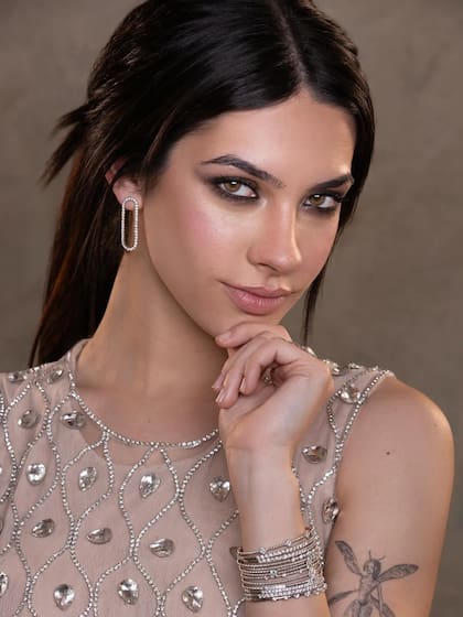 La hija de Pablo Echarri y Nancy Dupláa debutó en el mundo de la moda (Foto: Instagram @cynthiamartos)