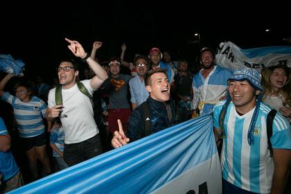 La hinchada celeste y blanca está a la expectativa del partido que determinará el futuro de los Pumas en el Mundial de Japón 2019