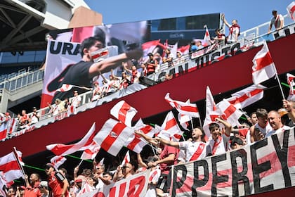 La hinchada de River en Seattle