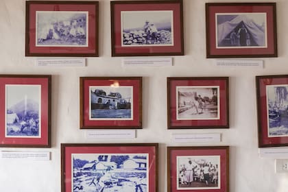 La historia de Las Carreras está a mano de los huéspedes en la estancia.