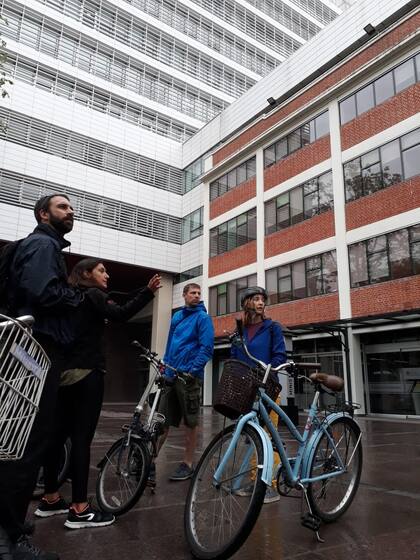 La historia de los espacios y los edificios, un circuito de Open Bici