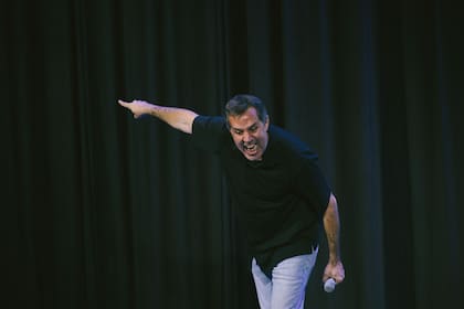 La historia del Ávila fue crucial para la carrera de Led, pero el opta por escribir nuevas rutinas en sus shows