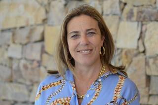 Una “motosierra” que avanza contra “el zócalo de la mitología nacional”: José de San Martín