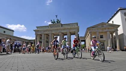 La histórica Puerta de Brandemburgo, símbolo de la paz y emblema de la ciudad