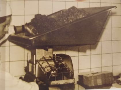 La Hollymatic 1200 que trajo Lowenstein desde Estados Unidos en 1960. Esa máquina produjo las primeras hamburguesas industriales de Argentina. Su capacidad de producción era de 1200 "patties" por hora.