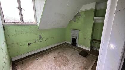 La humedad ha invadido cada centímetro de la casa