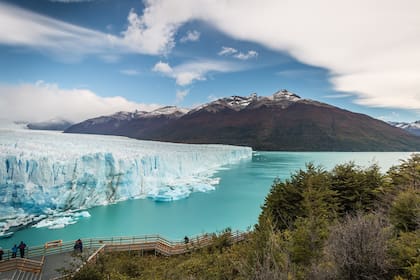 La IA asegura que Santa Cruz es la provincia más “austral y tiene una belleza natural única”, con glaciares y paisajes impresionantes.