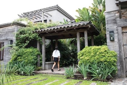 La idea del diseño de la arquitectura surgió luego de que los dueños de casa hicieran unos viajes por el sudeste asiático.