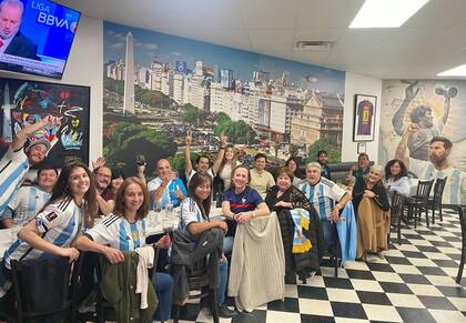 "La idea desde el principio fue tener un espacio de encuentro para aquellos que extrañan sus raíces y necesitan de esa argentinidad, además de celebrar nuestra cultura y compartirla con todos aquellos que quisieran conocerla”.